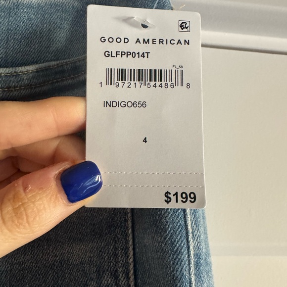 GOOD AMERICAN LIGHT COMPRESSION FLARE JEANS - Picture 5 of 15